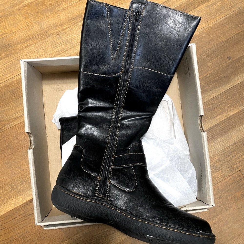 Brand new B.O.C. boots